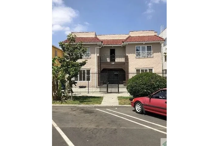 $1395 : L.A. SENCILLOS EN WESTMORELAND image 1