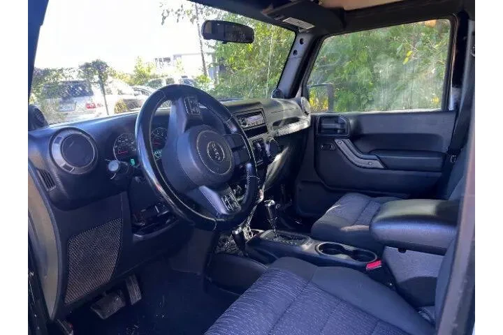 $17995 : 2011 Wrangler Unlimited image 10