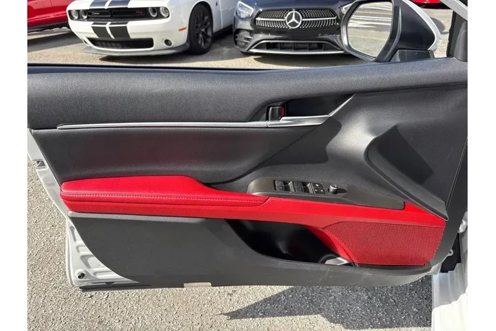 $29898 : Toyota Camry 2024 XSE 4dr Se image 8