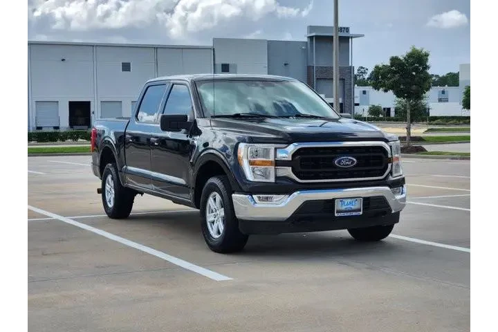 $32479 : Ford F-150 2021 4x4 XL 4dr S image 7