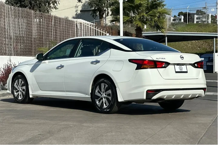 $16900 : Nissan Altima 2021 2.5 S 4dr image 6