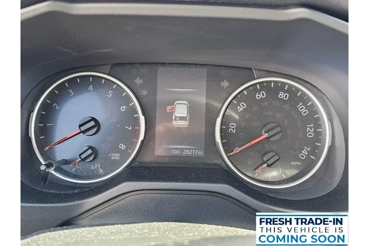 $28575 : Toyota RAV4 2021 AWD XLE 4dr image 5