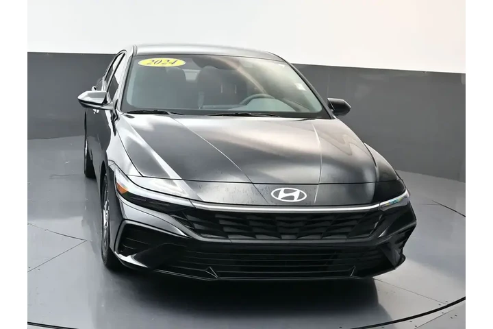 $20889 : Hyundai ELANTRA 2024 SEL 4dr image 8