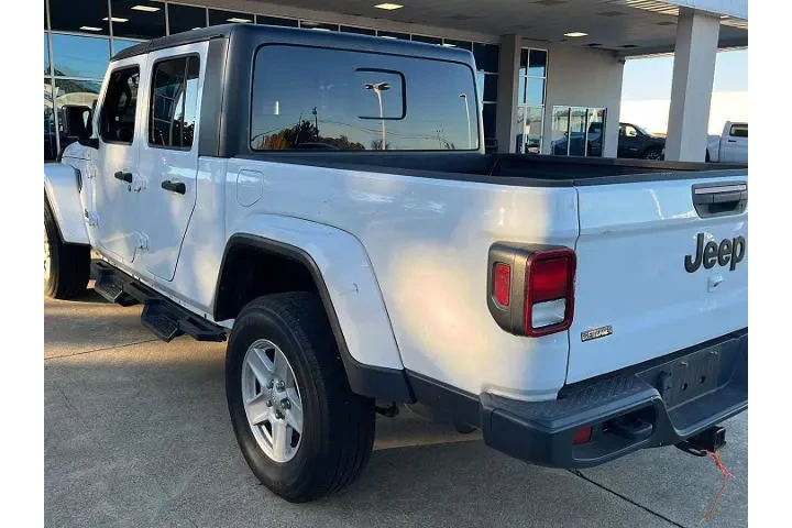 Jeep Gladiator 2021 4x4 Spor image 6