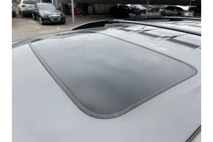 $14995 : Toyota Highlander 2013 SE 4d image 10