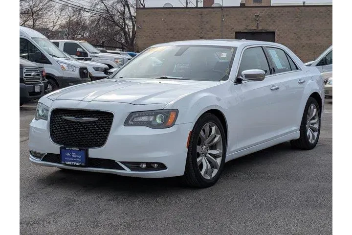 $16331 : Chrysler 300 2020 Limited 4d image 8