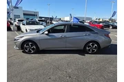 $19900 : Hyundai ELANTRA Hybrid 2023 thumbnail