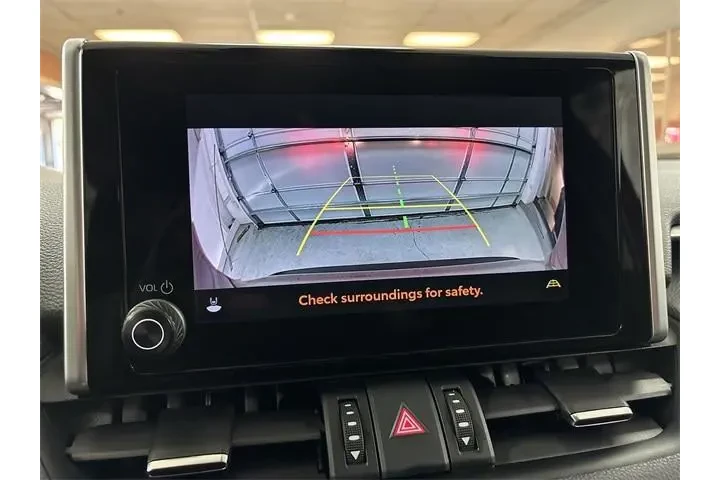 $29900 : Toyota RAV4 2023 AWD XLE Pre image 9