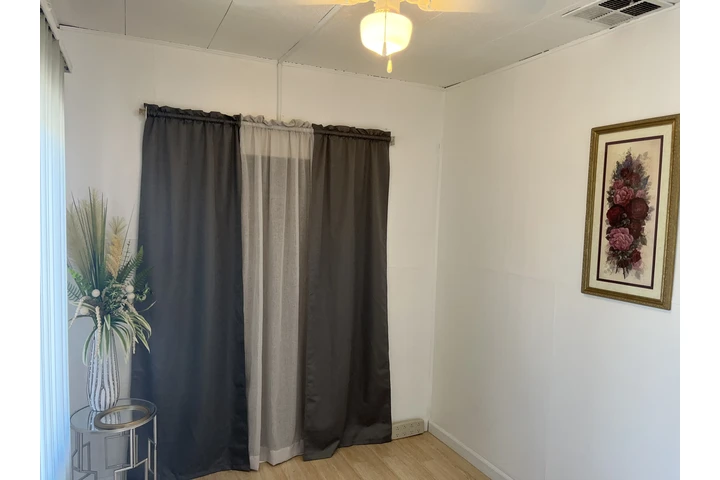 $750 : Se renta cuarto en Santa Ana image 2