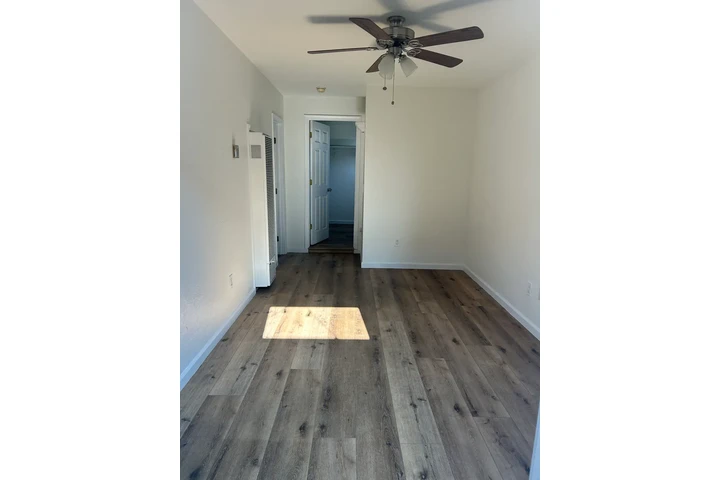 $1100 : Cozy 1-Bedroom and 1-Bathroom image 6