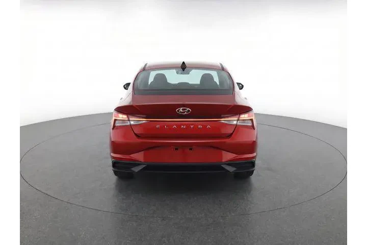 $18360 : Hyundai ELANTRA 2023 SEL 4dr image 7