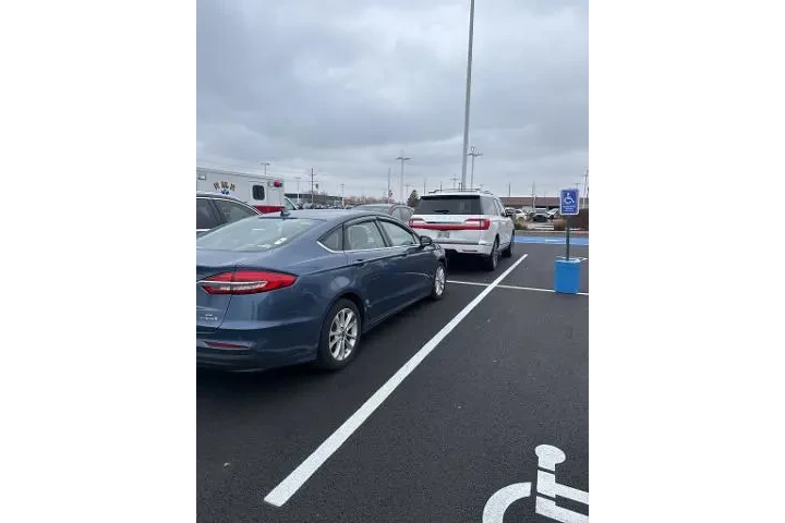 $15101 : Ford Fusion Hybrid 2019 SE 4 image 8