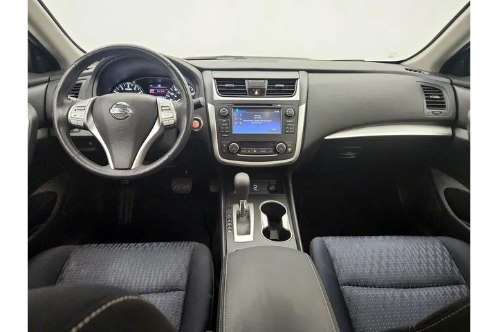 $14998 : Nissan Altima 2016 2.5 SV 4d image 9