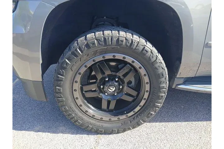 $30000 : Chevrolet Tahoe 2017 4x4 Pre image 3