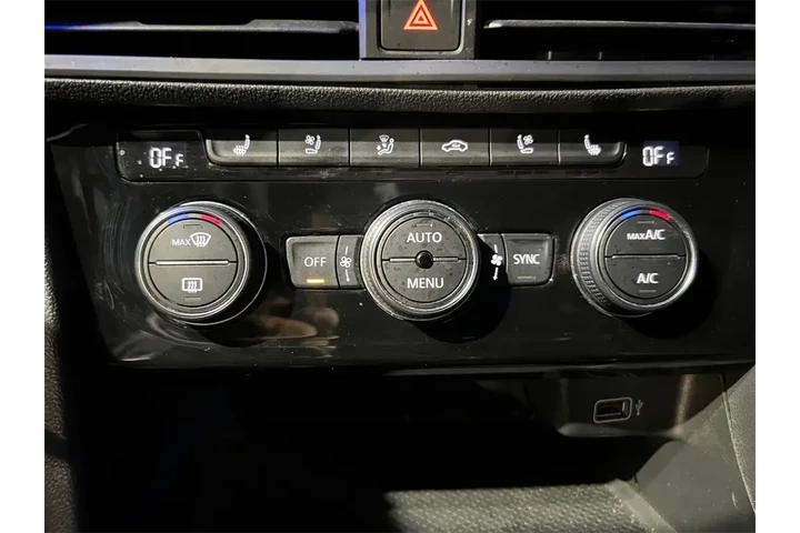 $18500 : Volkswagen Jetta 2019 GLI S image 8