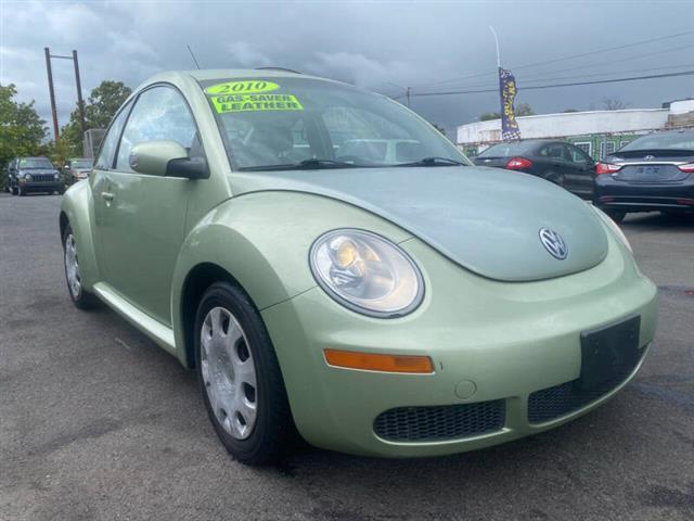 $3995 : 2010 New Beetle image 5