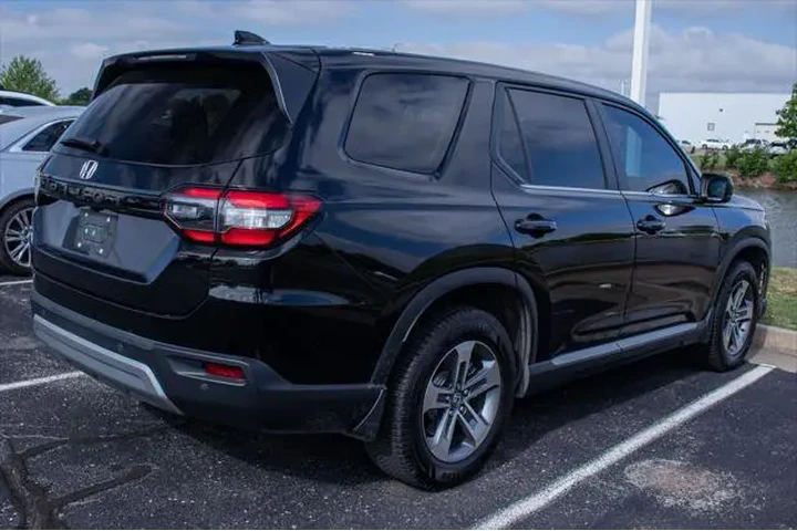 $36000 : Honda Pilot 2024 EX-L 4dr SU image 4