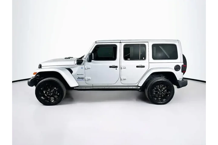 $27905 : Jeep Wrangler 2024 4x4 Sahar image 3