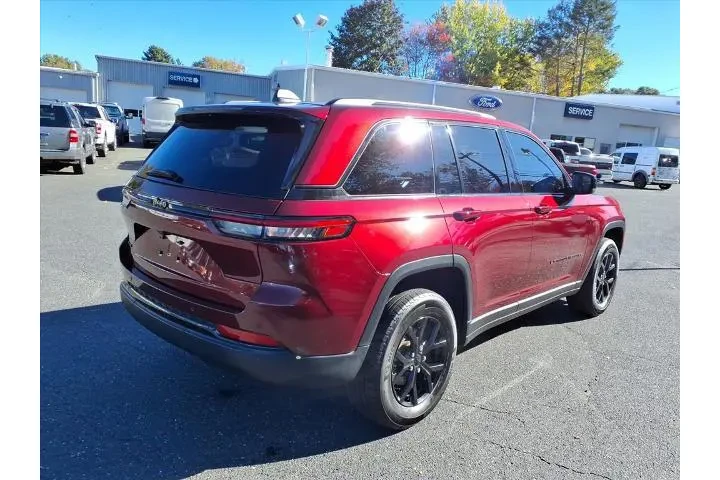 $37888 : Jeep Grand Cherokee 2024 4x4 image 7