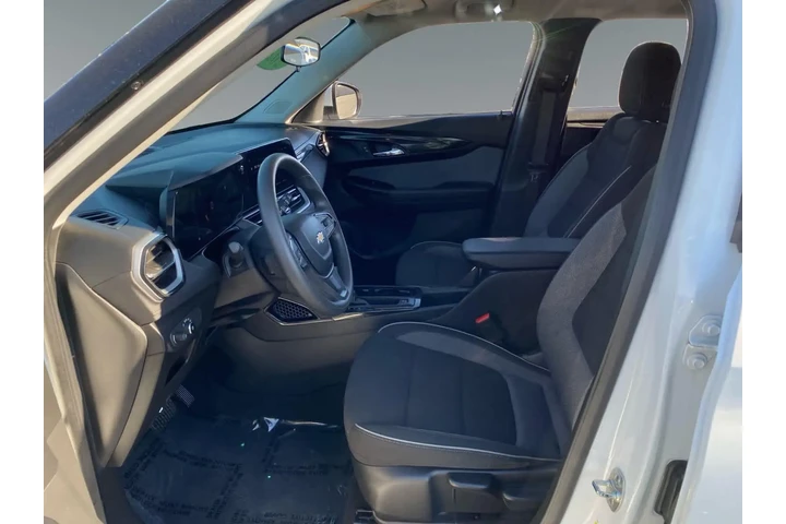 $26805 : Chevrolet Trailblazer 2024 4 image 9