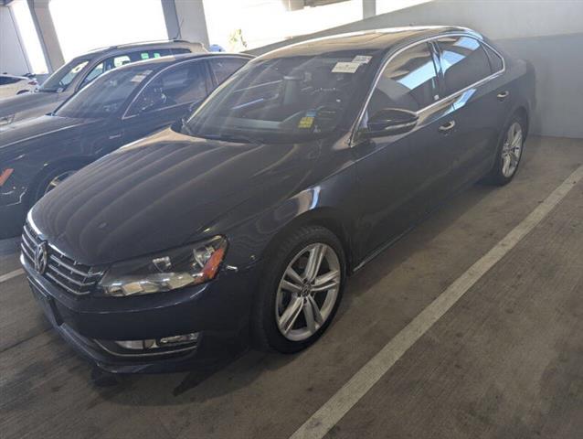 $7490 : 2012 Passat V6 SE image 2