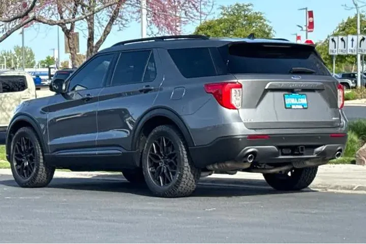 $34995 : Ford Explorer 2023 AWD XLT 4 image 6