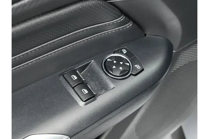 $33600 : Ford Mustang 2025 EcoBoost 2 image 10