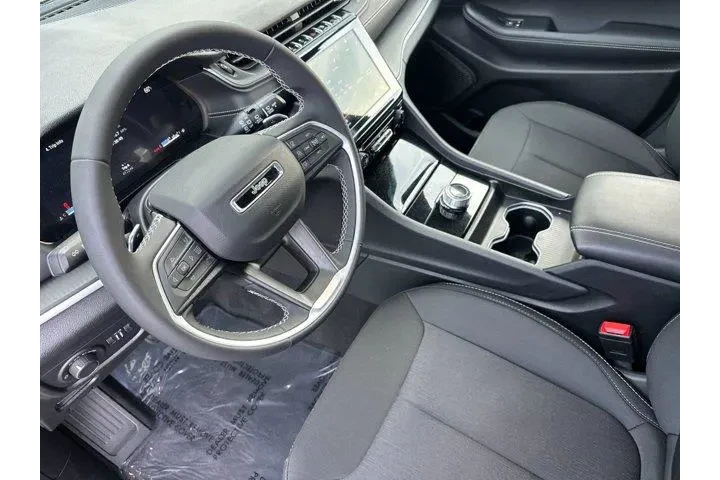 $33991 : Jeep Grand Cherokee 2025 4x2 image 10