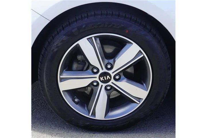 $10984 : 2018 Forte LX image 10