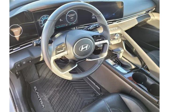 $23079 : Hyundai ELANTRA Hybrid 2025 image 9