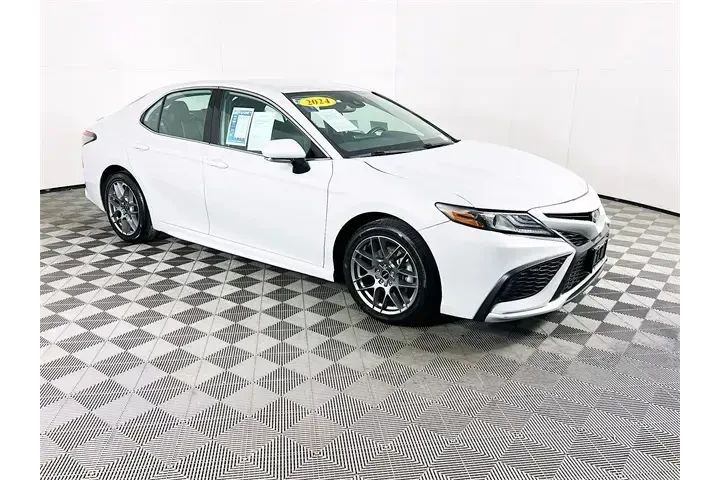 $28800 : Toyota Camry 2024 XSE 4dr Se image 1