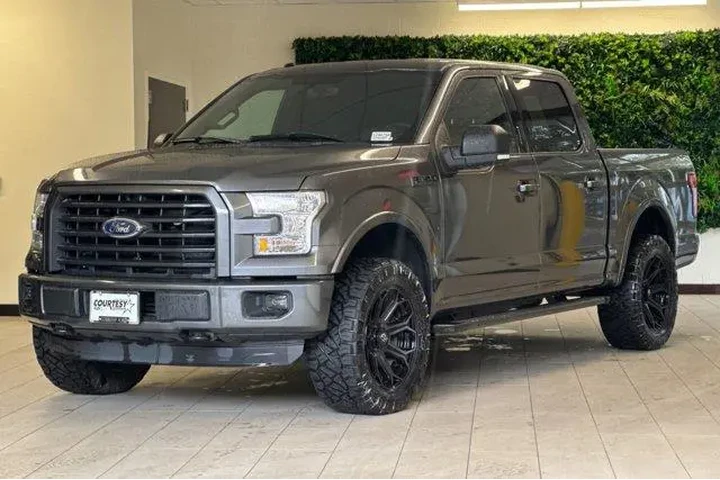 $23432 : Ford F-150 2016 4x4 Lariat 4 image 8