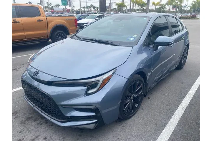 $19490 : Toyota Corolla 2023 SE 4dr S image 1