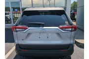 $24000 : Toyota RAV4 2023 LE 4dr SUV thumbnail
