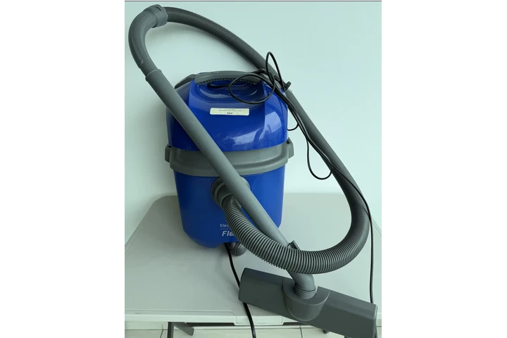 $30 : Aspiradora Electrolux de Agua image 1