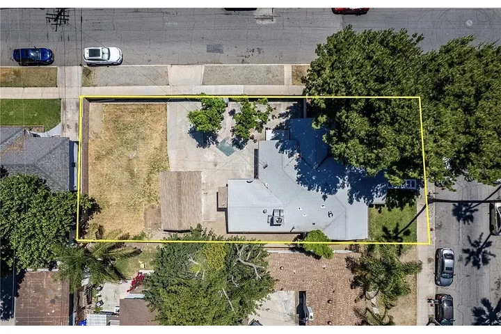 $1250 : Cute home rent. Feliz Navidad image 10