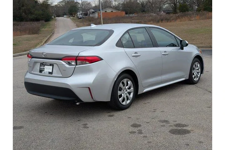$21999 : Toyota Corolla 2024 LE 4dr S image 7
