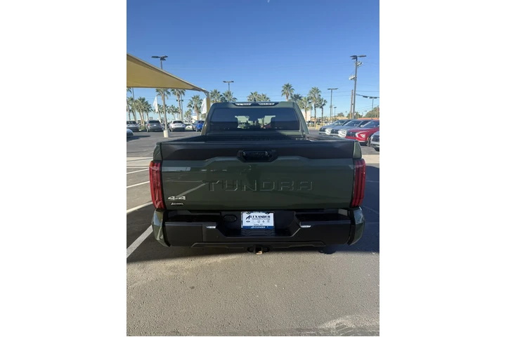 $38508 : Toyota Tundra 2022 4x4 SR5 4 image 4