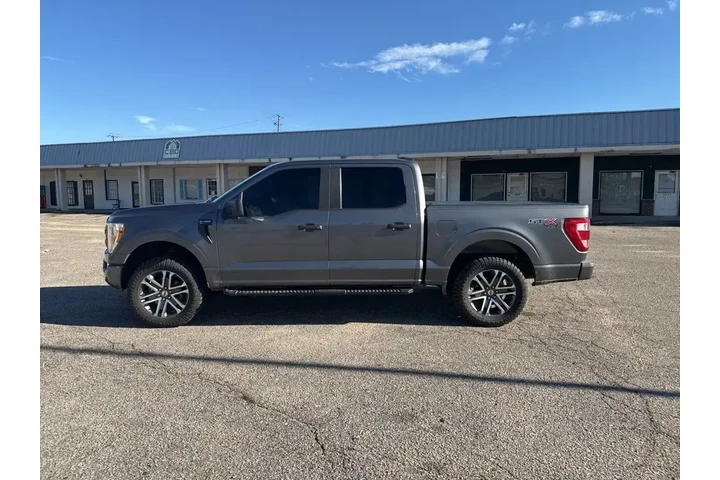 $23491 : Ford F-150 2021 4x4 Lariat 4 image 9