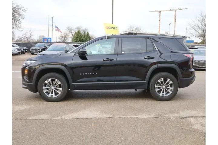 $27777 : Chevrolet Equinox 2026 LT 4d image 6