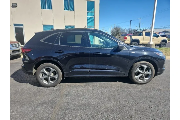 $21956 : Ford Escape 2023 AWD ST-Line image 6