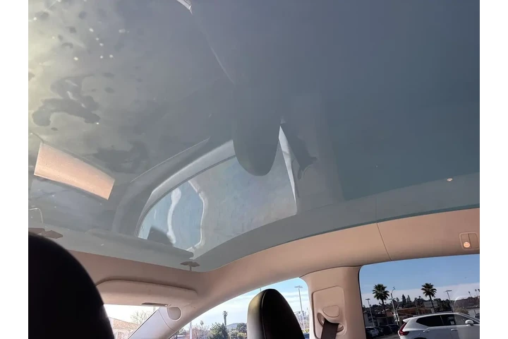 $30900 : Tesla Model Y 2023 AWD Long image 8