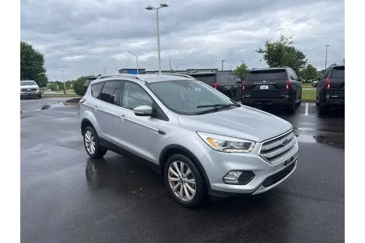 $12000 : Ford Escape 2017 Titanium 4d image 1