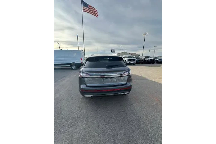 $30580 : Lincoln Nautilus 2022 Reserv image 7