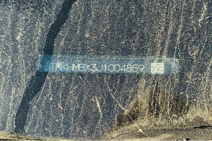 $16241 : Toyota C-HR 2018 XLE 4dr Cro image 9