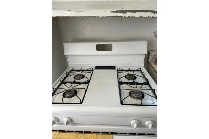 $1250 : Se renta cuarto súper amplio image 9