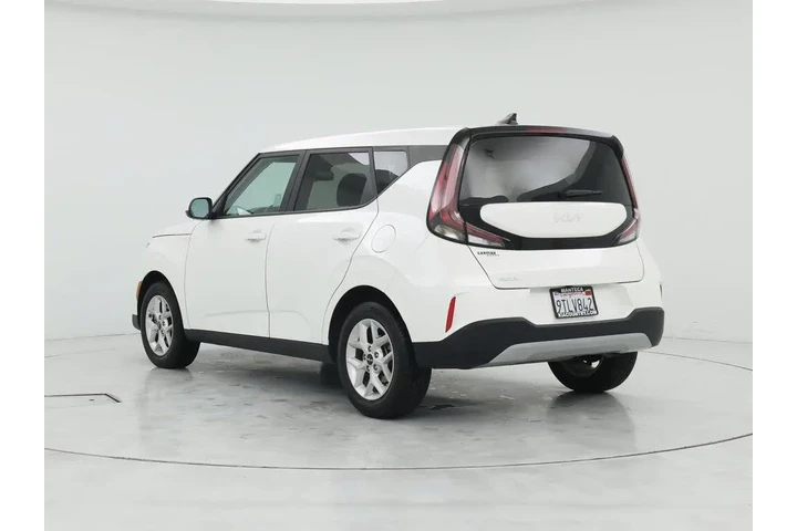 $18998 : Kia Soul 2024 LX 4dr Crossov image 2