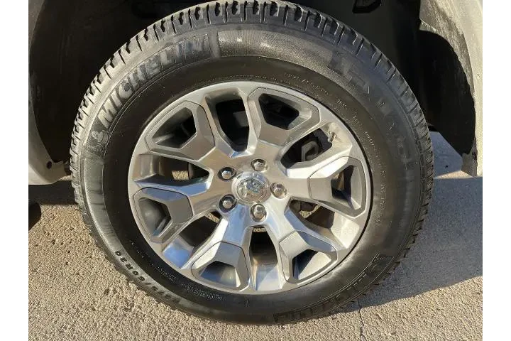 $30500 : Ram 1500 2018 4x4 Laramie Li image 8