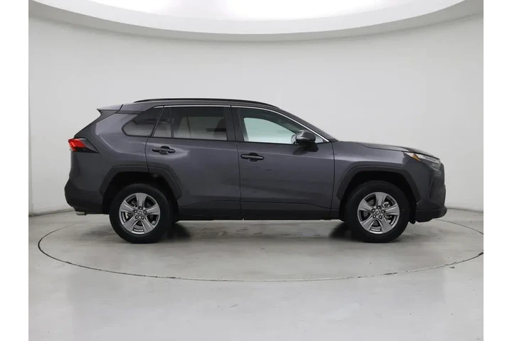 $30998 : Toyota RAV4 2022 AWD XLE 4dr image 7