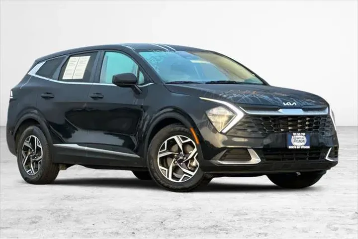 $17590 : Kia Sportage 2023 LX 4dr SUV image 2